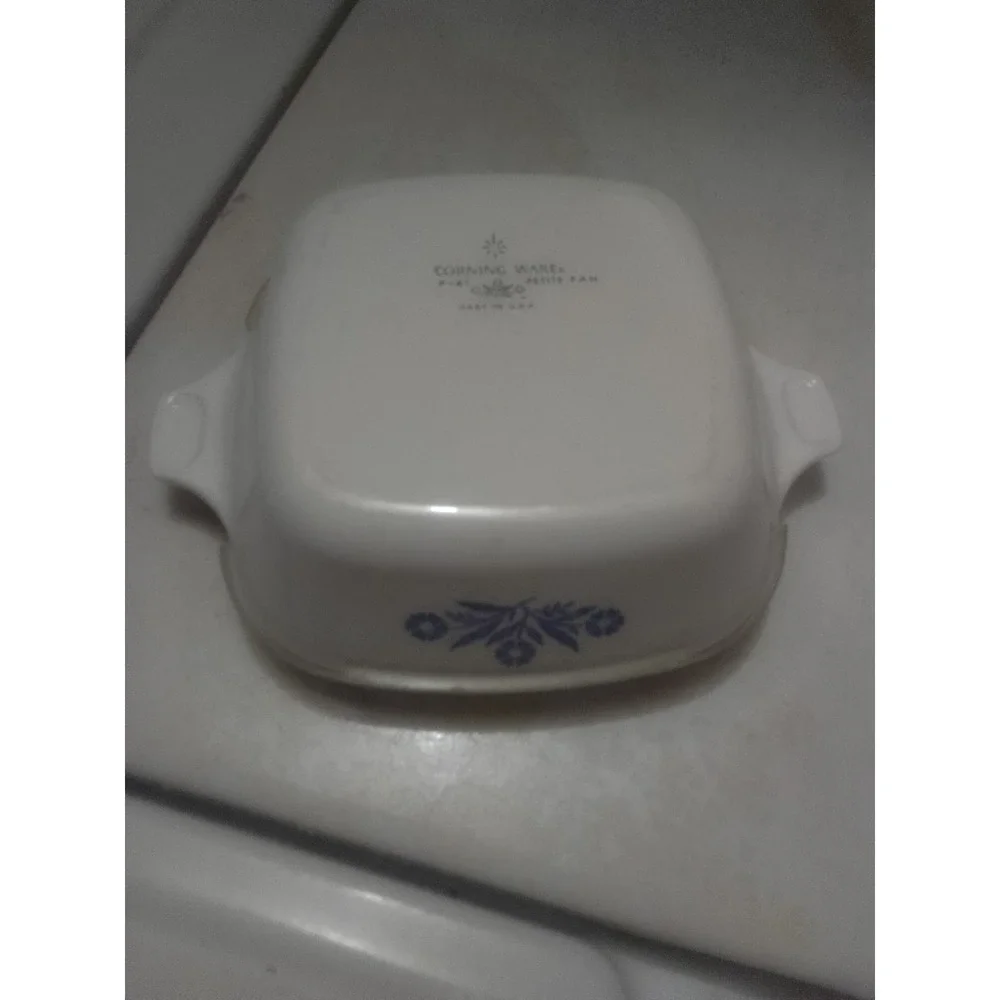 Vintage Corelle Corning Ware Blue Corn Flower P-41 Petite Pan U.S.A With Lid